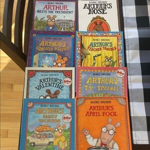 Arthur's Book Collection - Multicolor